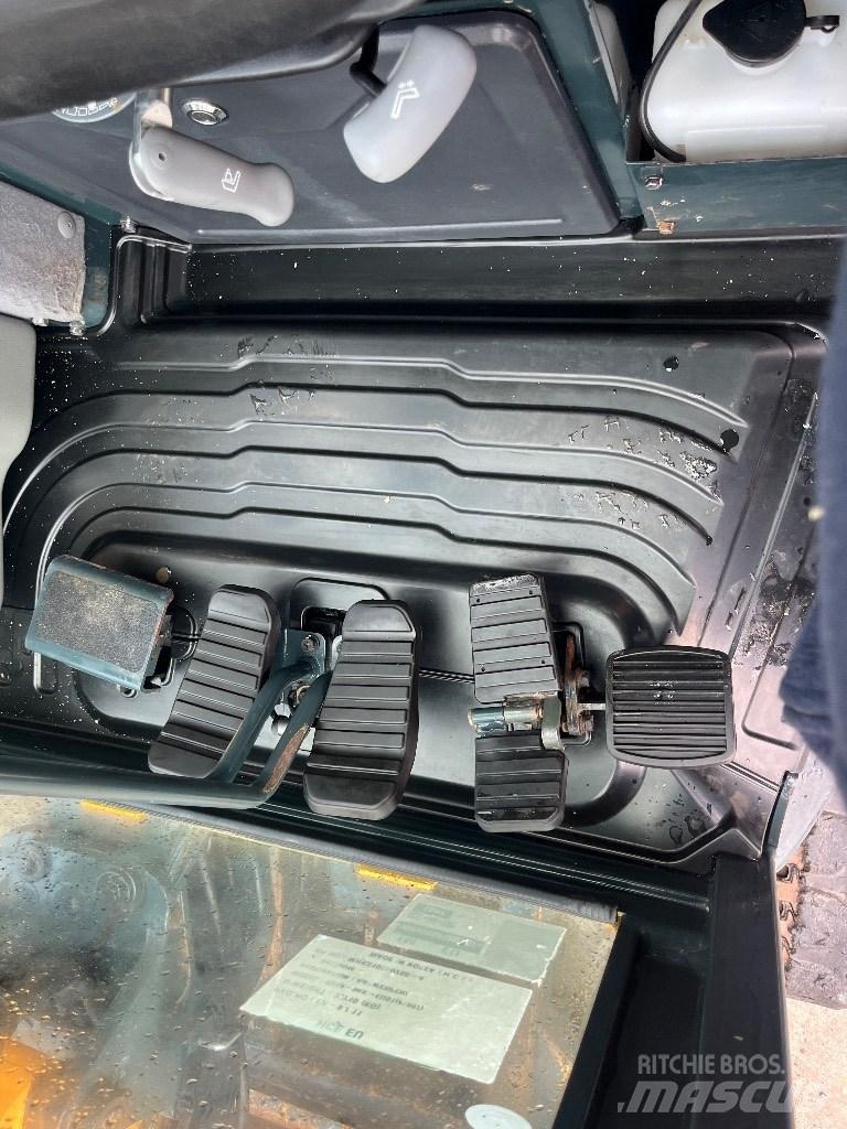 Hyundai R25Z-9 AK Miniescavatori