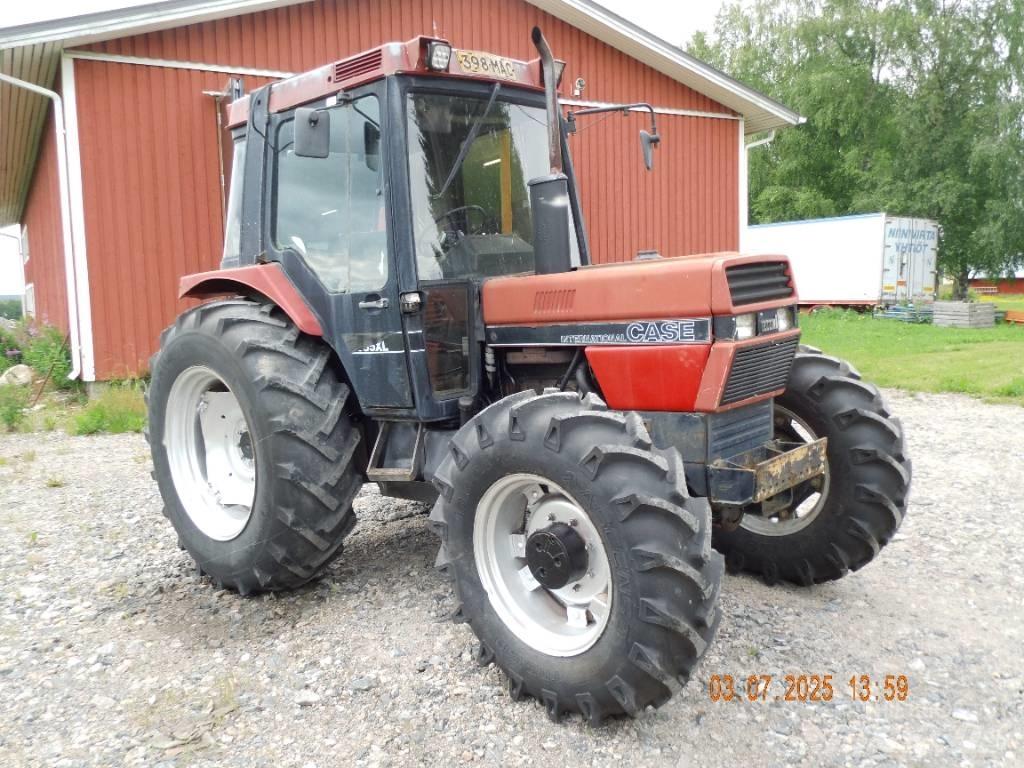Case IH 685 XL Trattori
