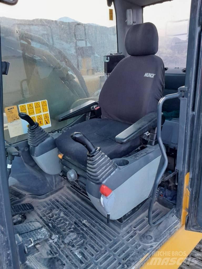 Komatsu PC390LC-8 Escavatori cingolati