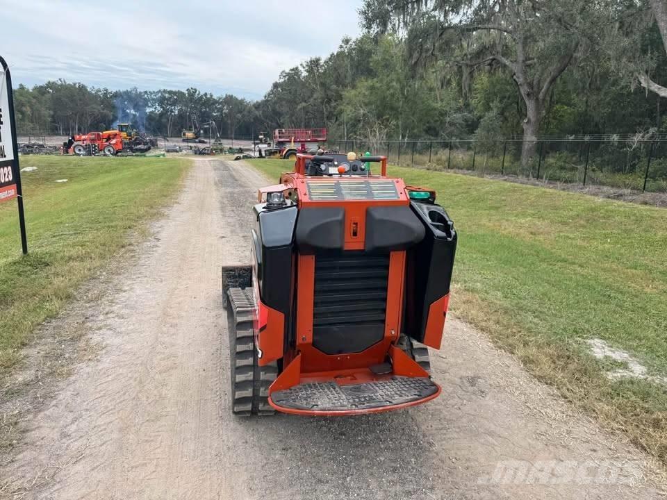 Ditch Witch SK 800 Mini Pale Gommate