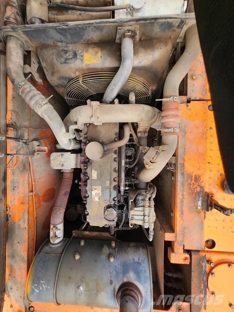 Doosan DX 210WA Escavatori gommati