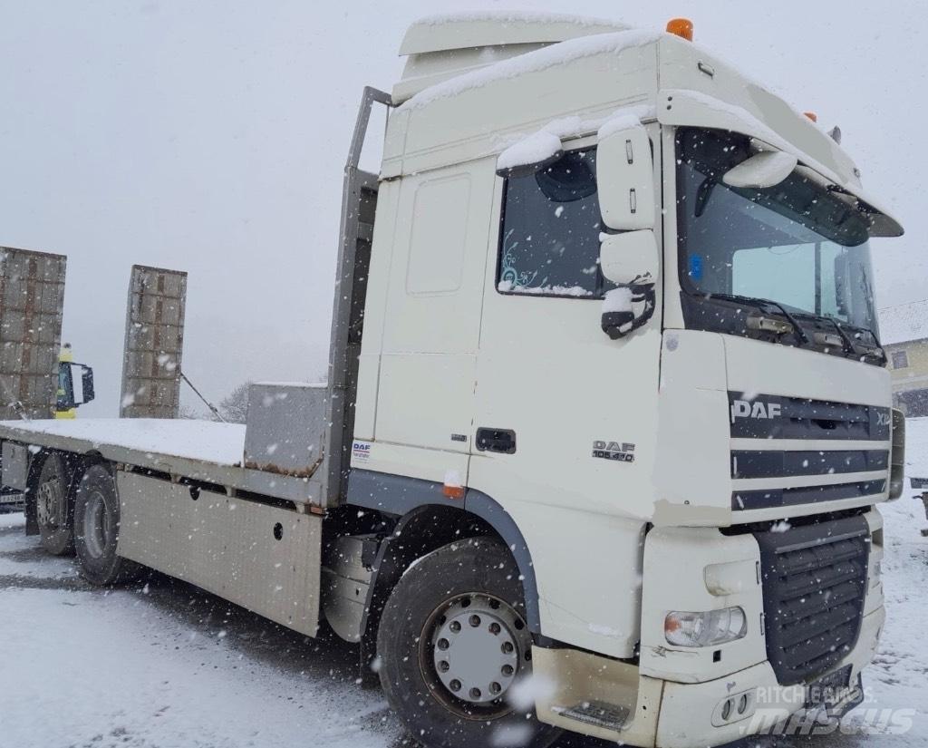 DAF XF 105 Motrici centinate