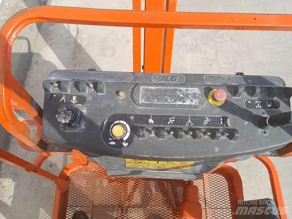 JLG E 300 AJ Piattaforme a braccio articolato