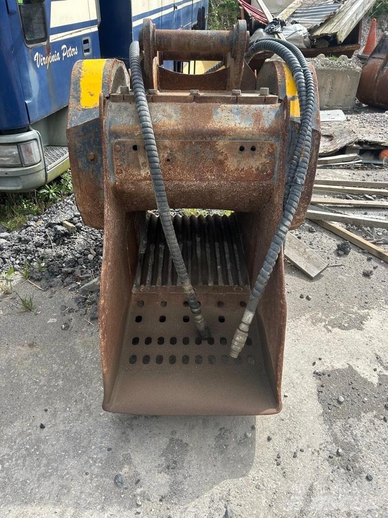 MB Crusher BF 60.1 Benne frantumatrici