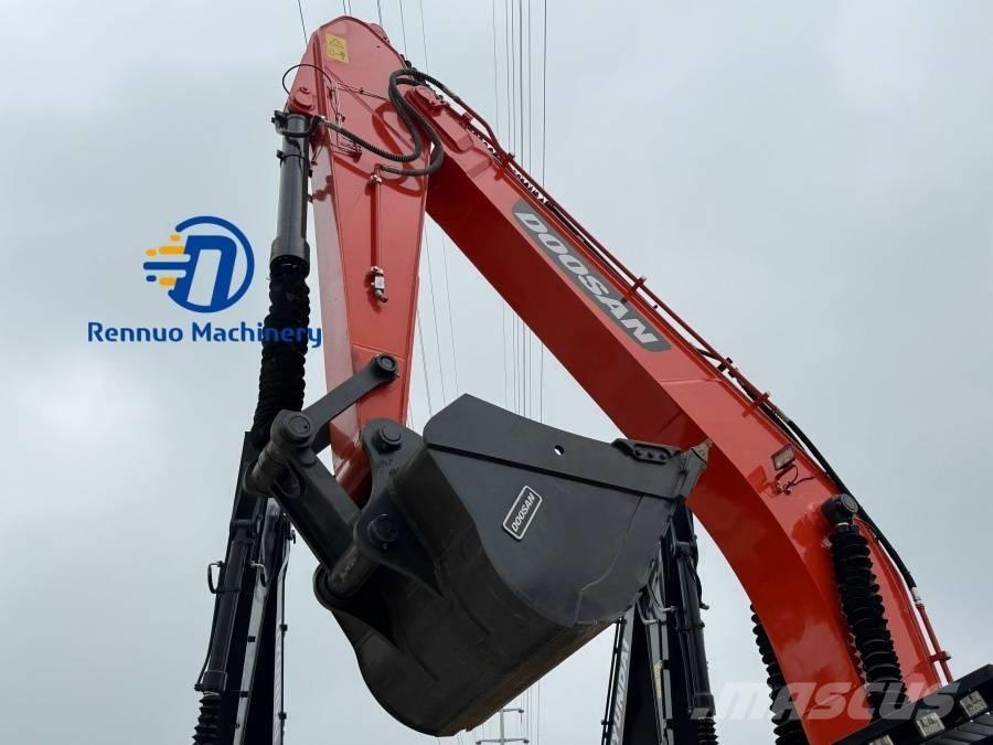 Doosan DX 300LC-9C Escavatori cingolati