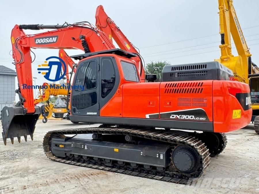 Doosan DX 300LC-9C Escavatori cingolati