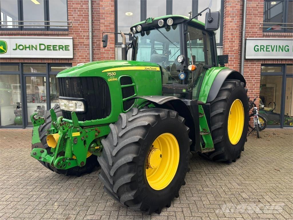 John Deere 7530 Trattori
