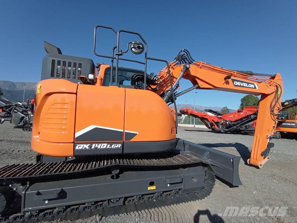 Develon DX 140 LCR-7 Escavatori cingolati
