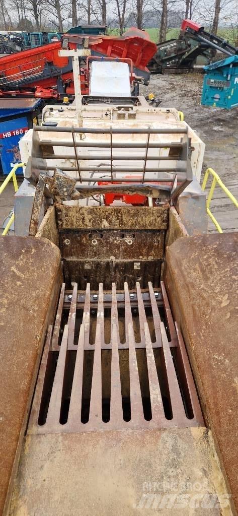 Sandvik QJ 241 Frantoi mobili