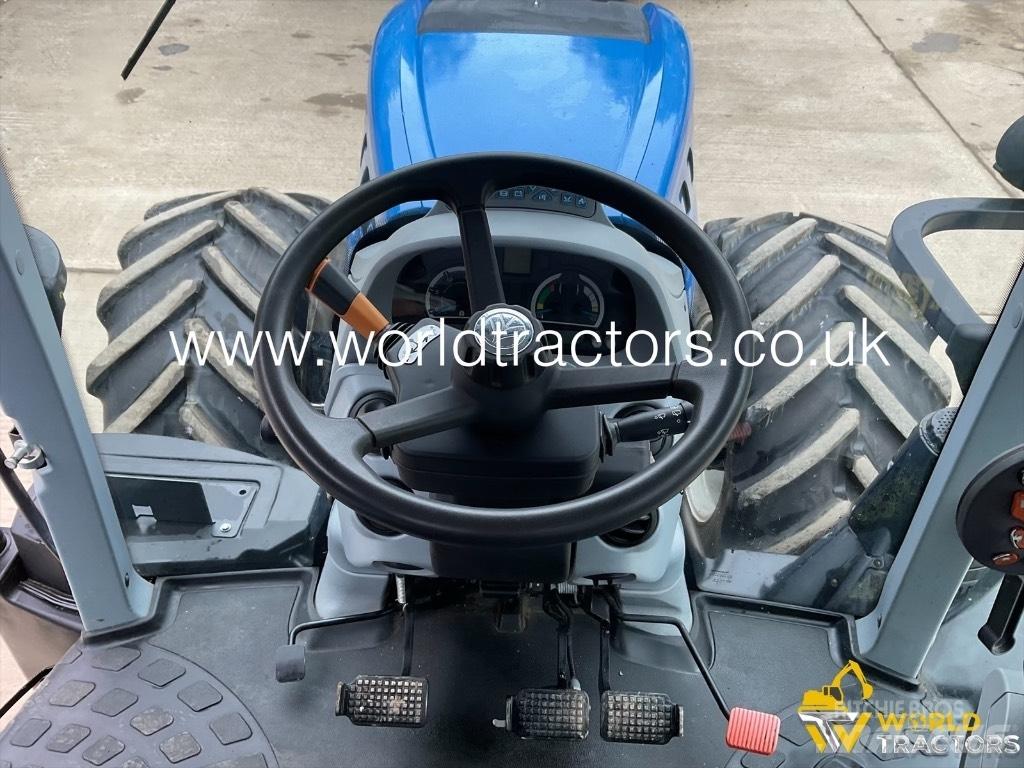 New Holland T 7.245 Trattori