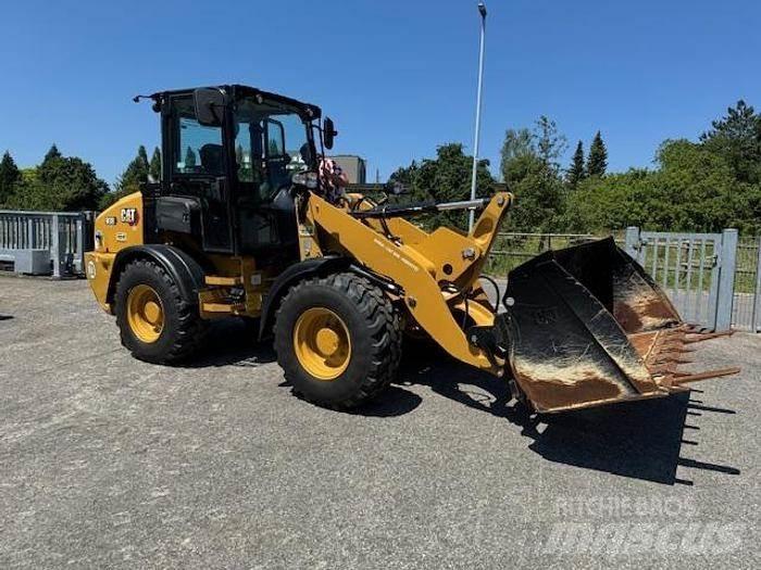 CAT 908 Pale gommate