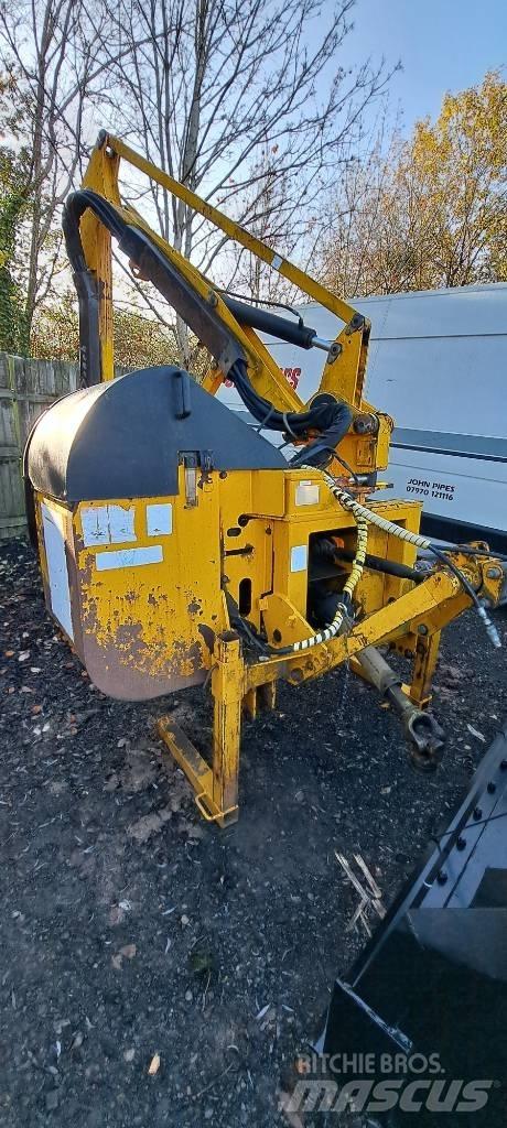 McConnel PA55 Tagliasiepi