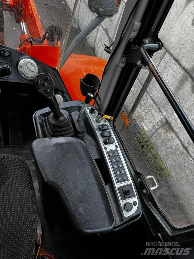 Doosan DL250-5 Pale gommate