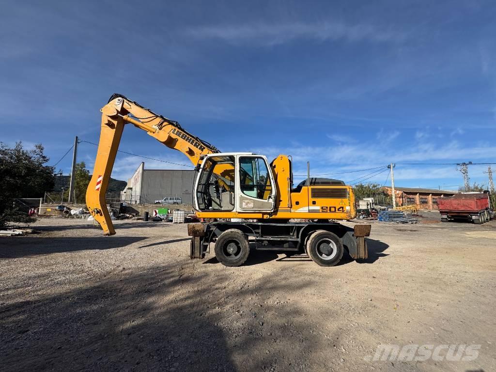 Liebherr A 904 C Movimentazione rifiuti