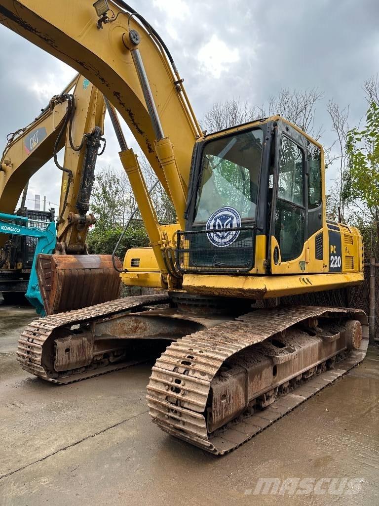 Komatsu PC 220-8 Escavatori cingolati