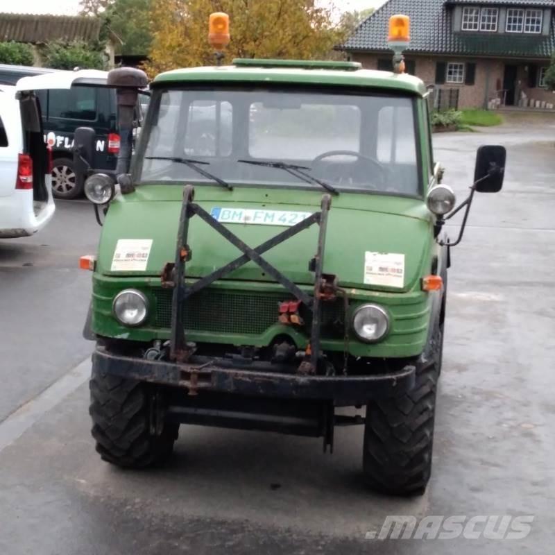 Mercedes-Benz U421 Trattori