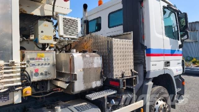 Mercedes-Benz 932.24 Camion altro