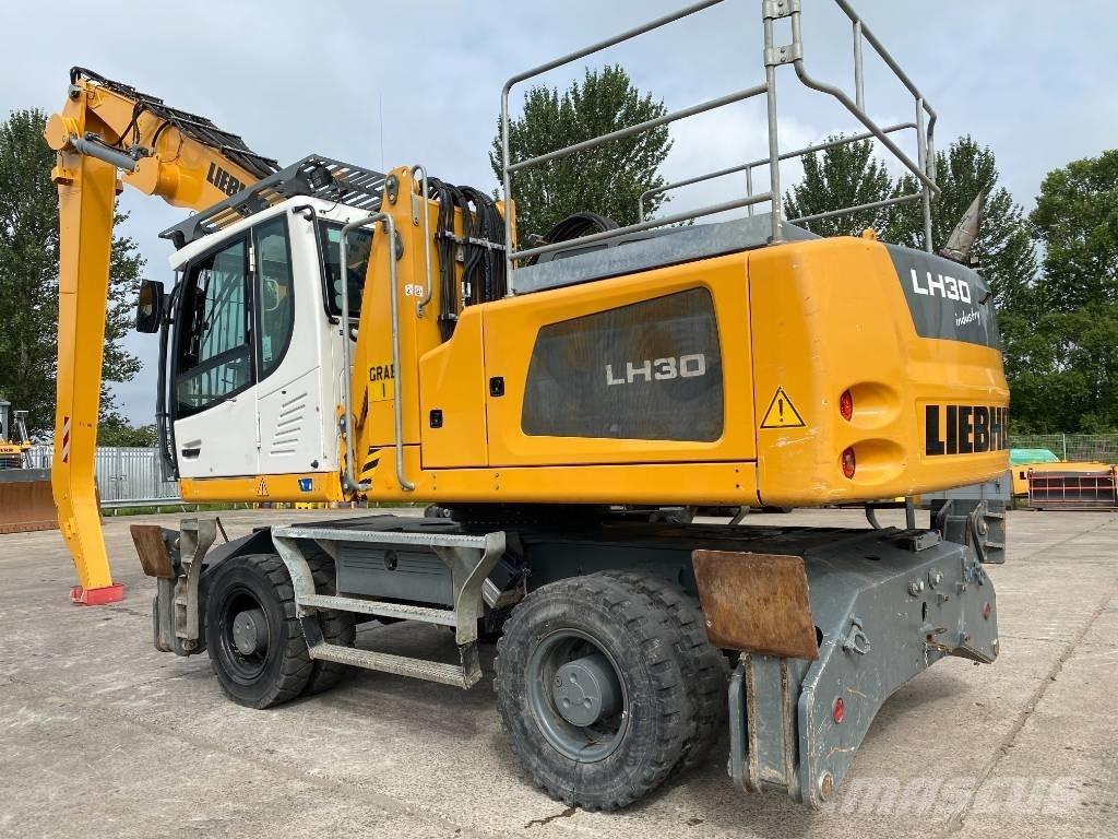 Liebherr LH 30 M Movimentazione rifiuti