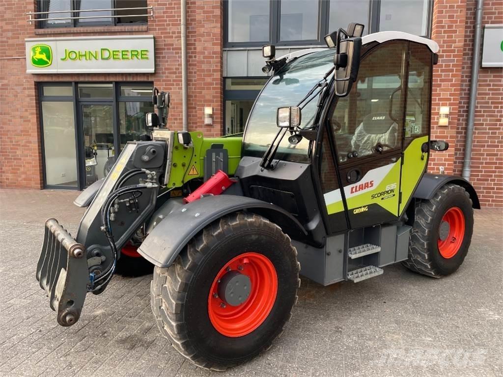 CLAAS Scorpion 635 Sollevatori telescopici