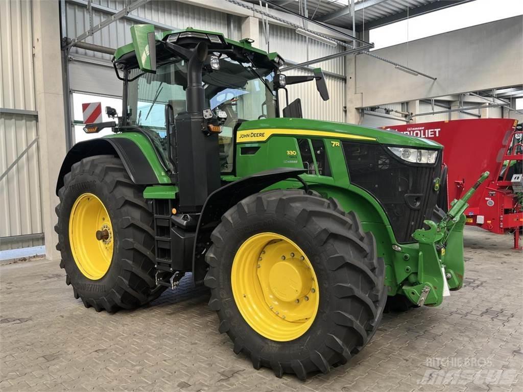 John Deere 7R 330 Trattori