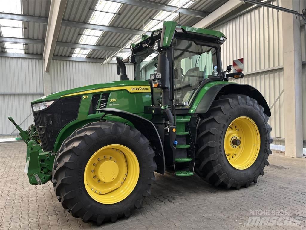 John Deere 7R 330 Trattori