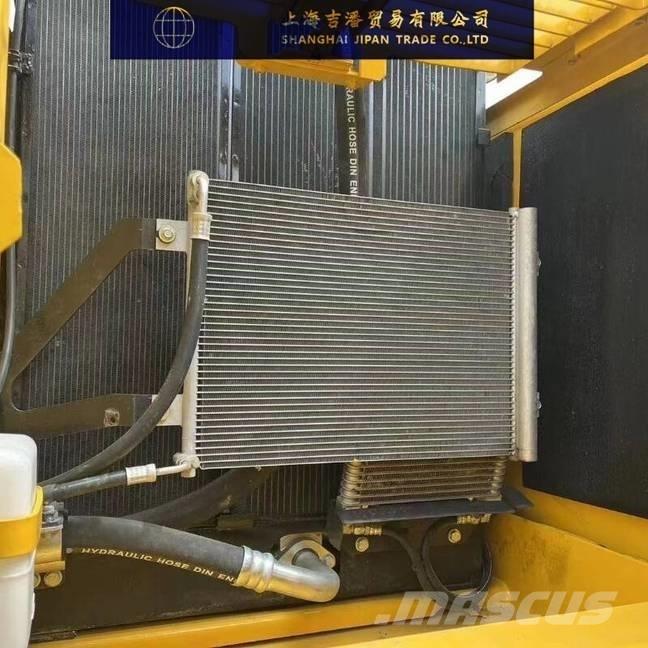 Komatsu PC 220 Escavatori cingolati