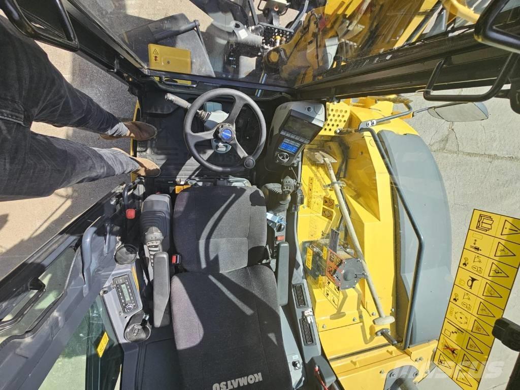 Komatsu PW 98 MR-11 Escavatori gommati