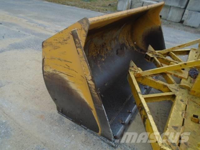 Hitachi ZW 120-6 Pale gommate