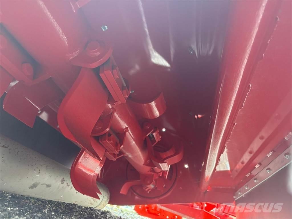 Dücker USM 15 VR4 Aeratori e scoticatori terreno