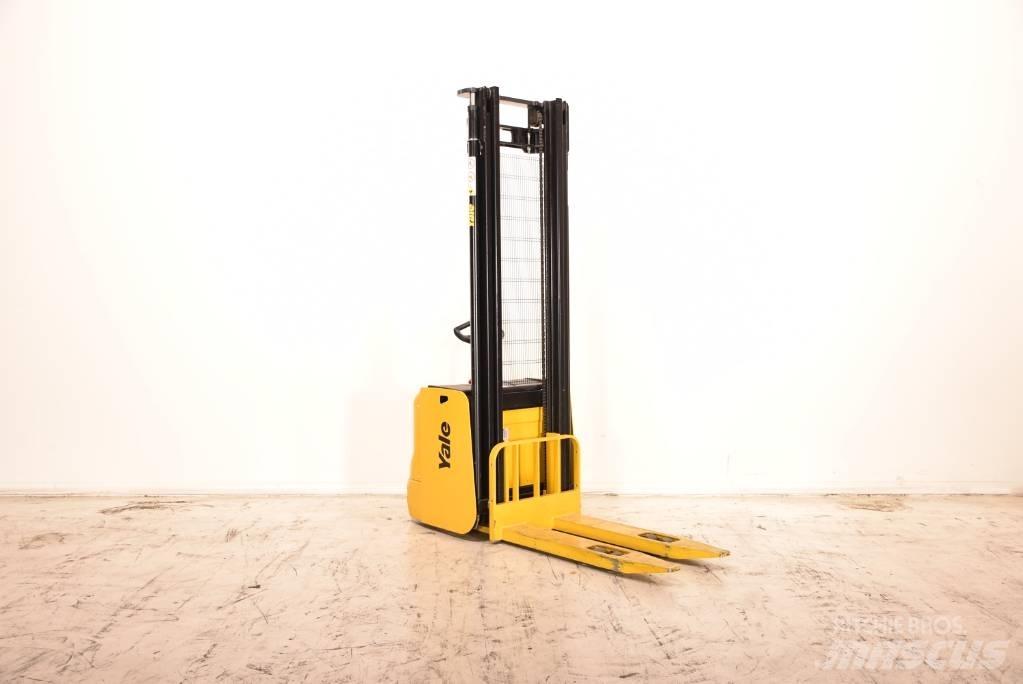 Yale MS 16 Transpallet uomo a terra