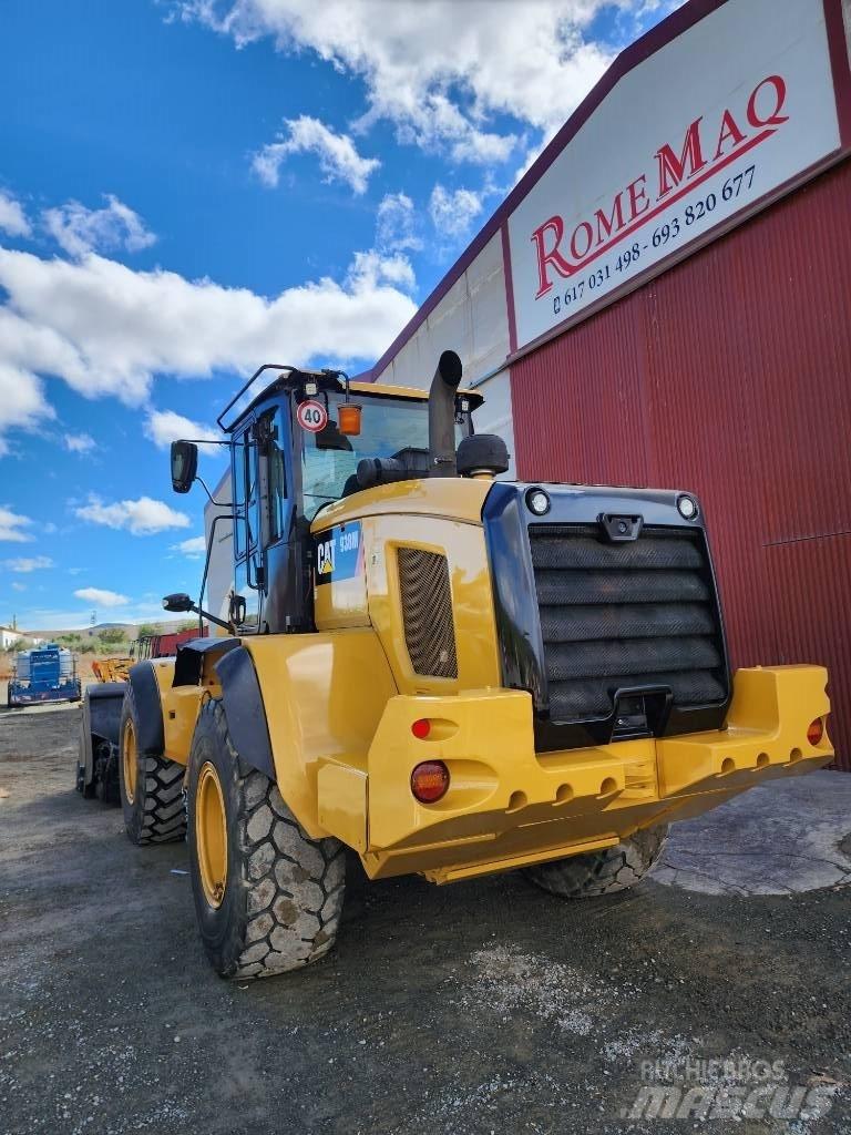 CAT 938M Pale gommate
