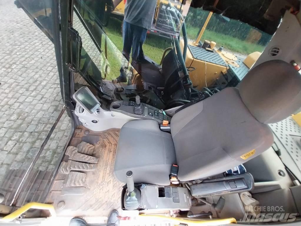 Volvo EC 220 DL Escavatori cingolati