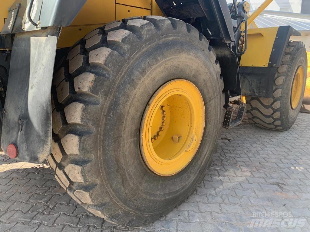 Komatsu WA 470-6 Pale gommate