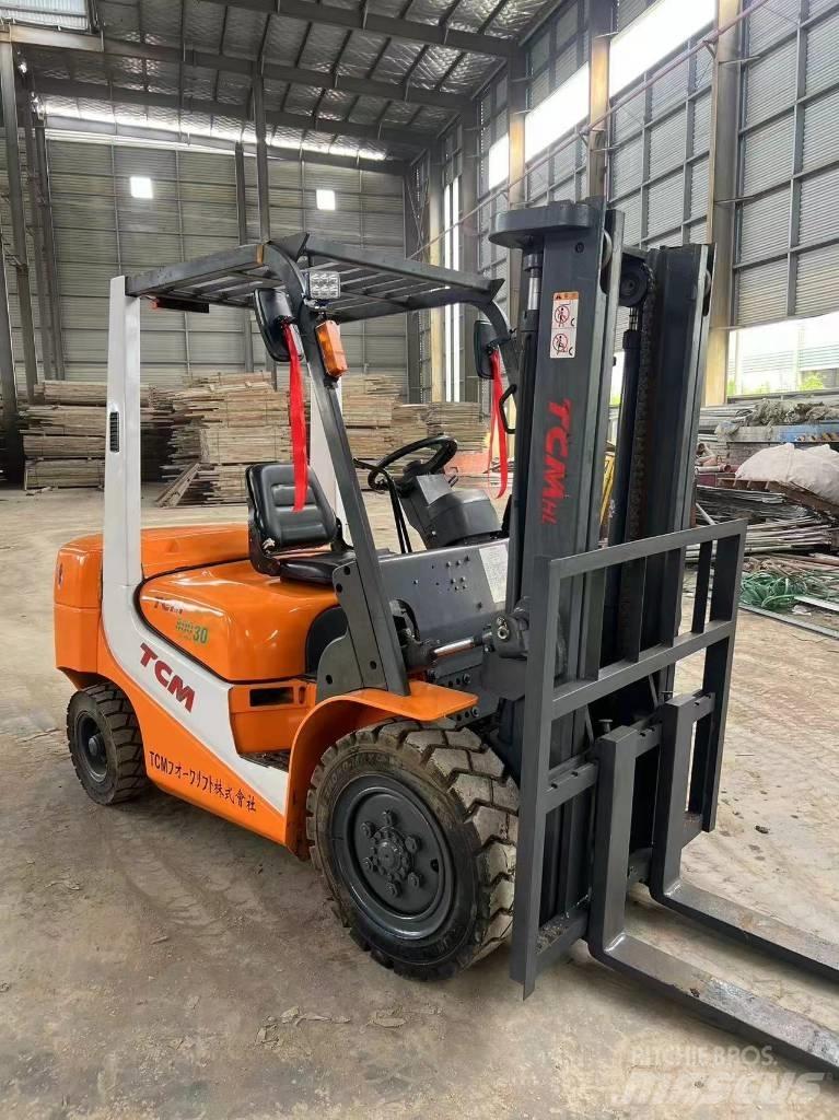 TCM FD 30 Carrelli elevatori diesel