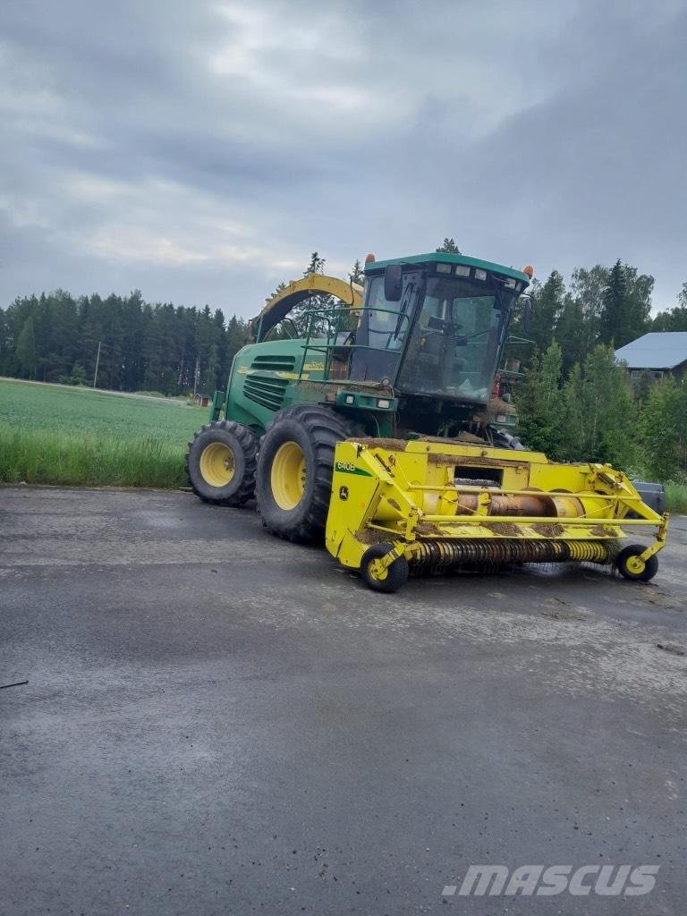 John Deere 7700 Trince semoventi