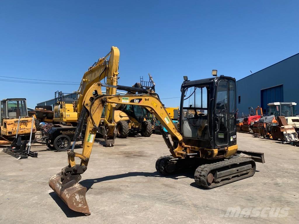 CAT 302.7 D CR Miniescavatori
