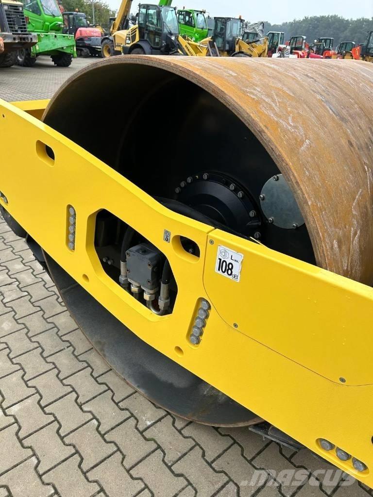 Bomag BW 211 D-5 Rulli monotamburo