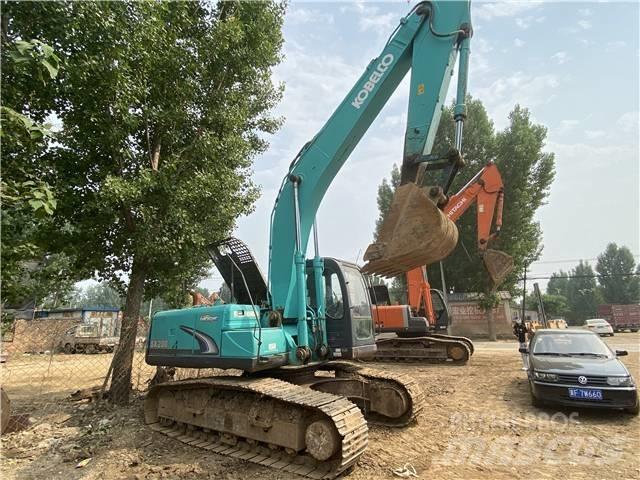 Kobelco SK200-8 Escavatori cingolati