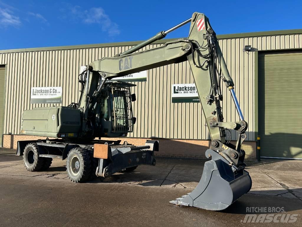 CAT 318 Escavatori gommati