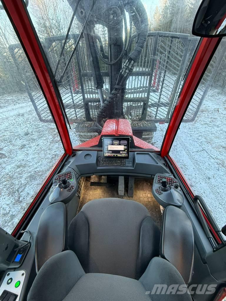 Komatsu 875 Forwarder