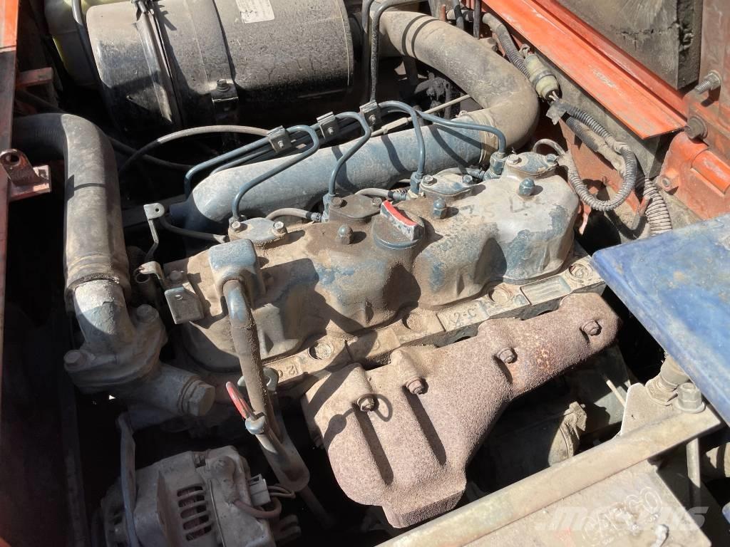 Kubota R 410 B Pale gommate