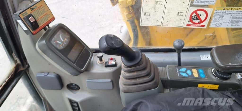 Kobelco E70SR Escavatori cingolati