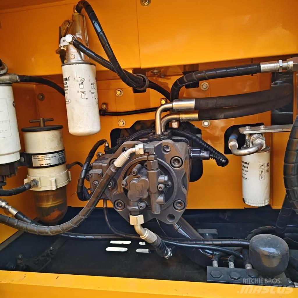 Volvo 250DL Escavatori cingolati
