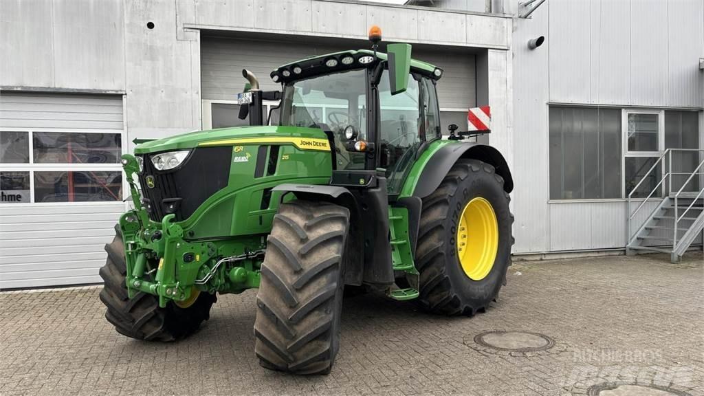 John Deere 6R215 Trattori