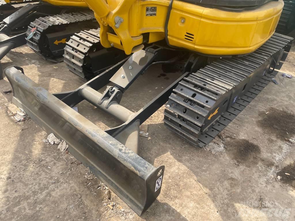 Komatsu PC 30 Miniescavatori