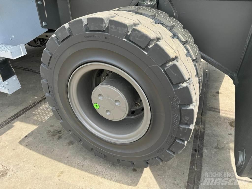 Sennebogen 830M E Movimentazione rifiuti
