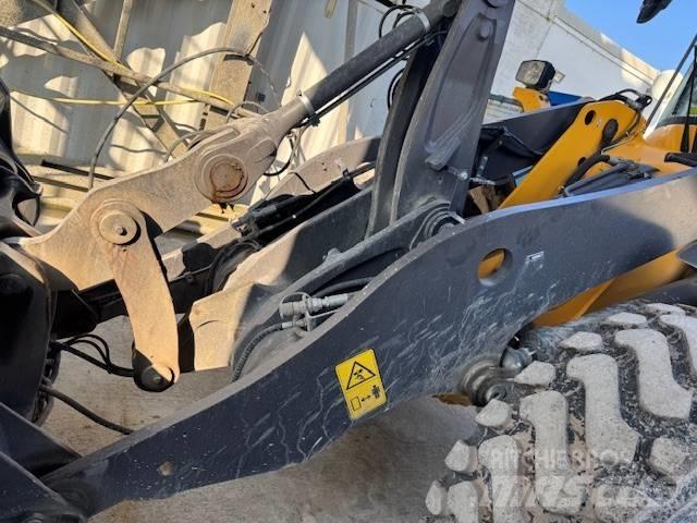 Volvo L90H Pale gommate