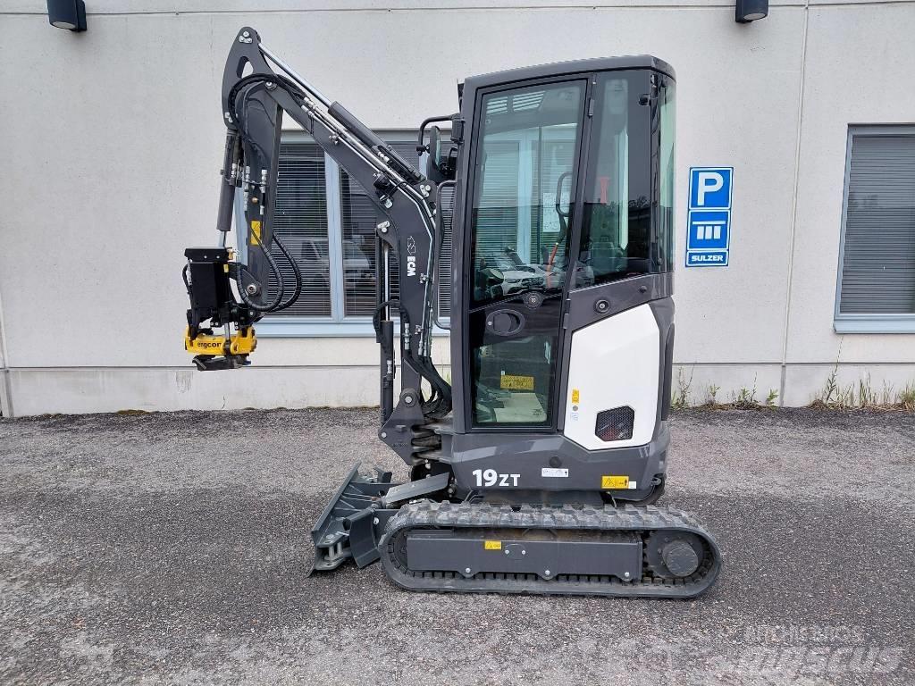ECM 19ZT + Engcon EC02 Miniescavatori