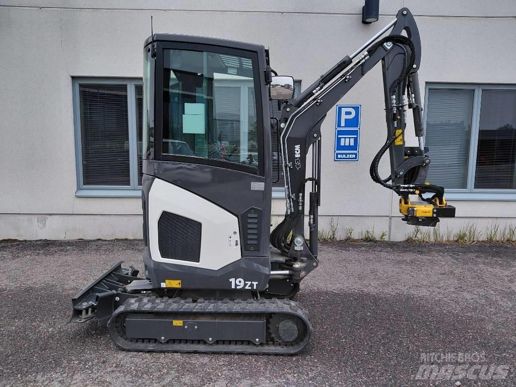 ECM 19ZT + Engcon EC02 Miniescavatori