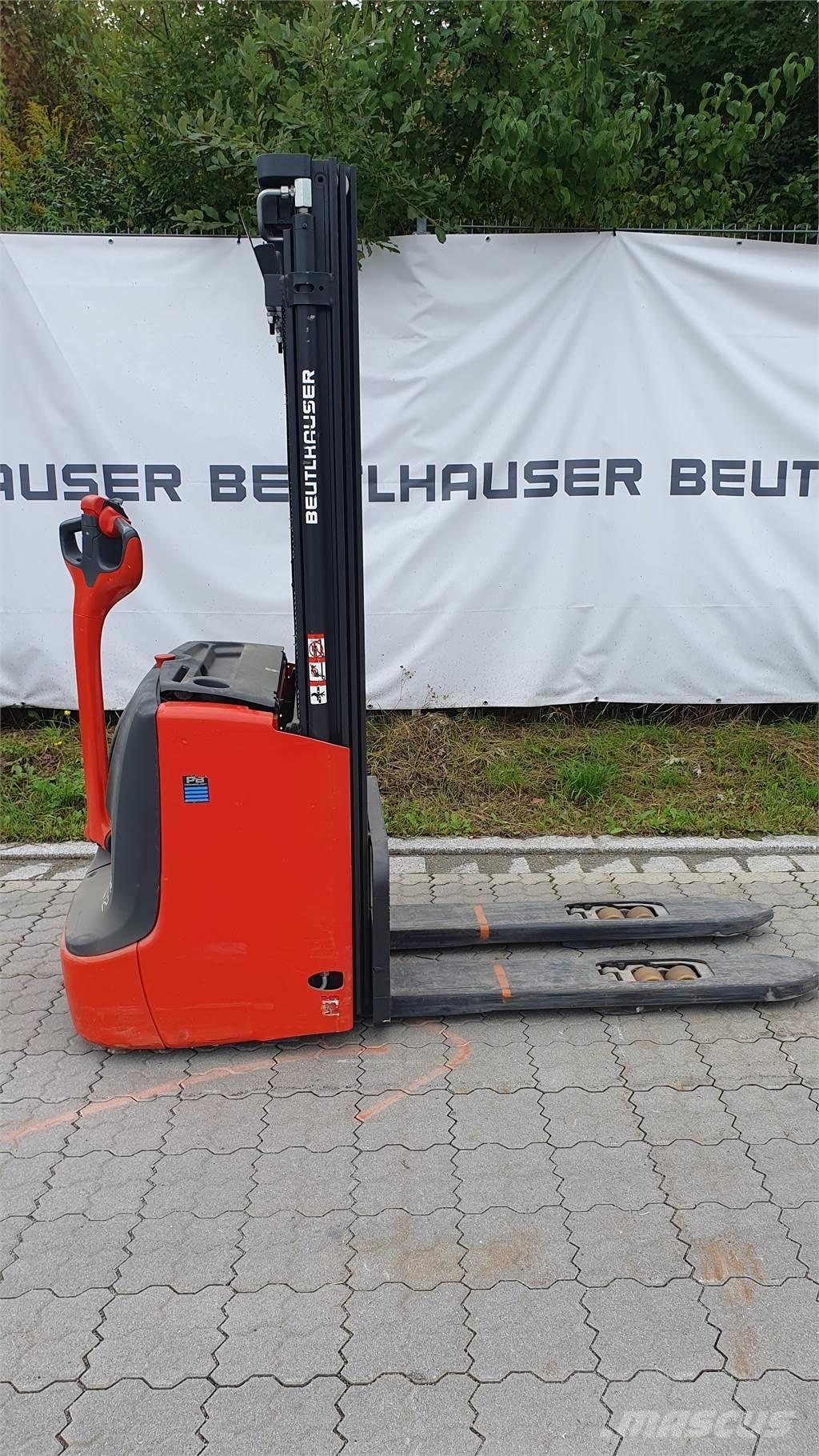 Linde L12i Transpallet uomo a terra